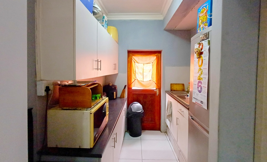 7 Bedroom Property for Sale in Kleinmond Western Cape